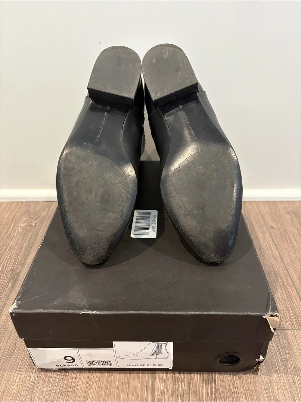 Banana Republic sleek black